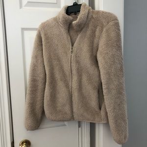 UNIQLO fuzzy jacket girls